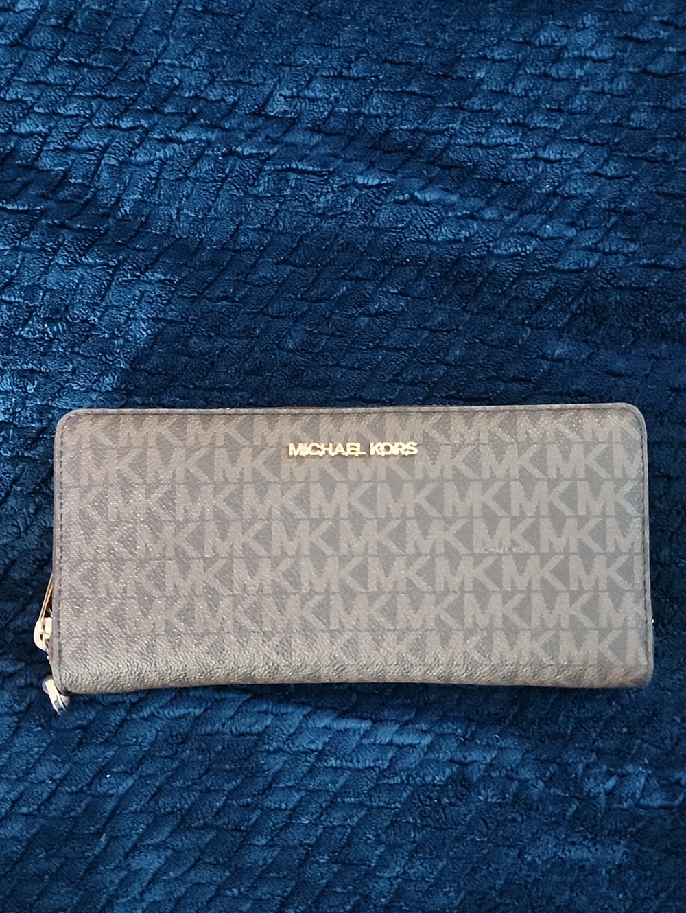 brown Michael Kors signature logo zip-around continental wallet